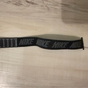 Nike Apple Watch Band. Olive Green.